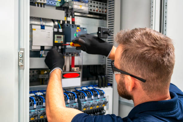 Best Affordable Emergency Electrician  in Merriam Woods, MO